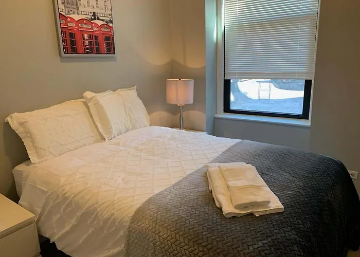 South Loop 2 Bedroom Appartement *